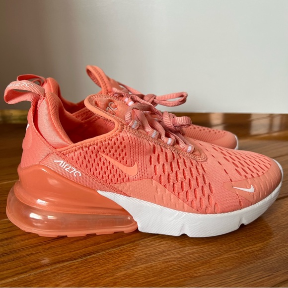 Women’s Air Max 270 - Picture 2 of 5
